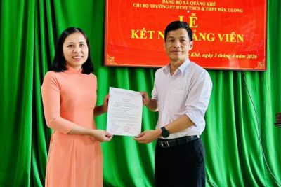 LỄ KẾT NẠP ĐẢNG VIÊN