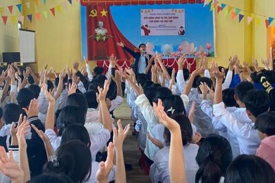 Ngoại khoá với chủ đề: ” Xây dựng lòng tự tin, chủ động tạo động lực học tập”